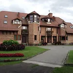 Alina *